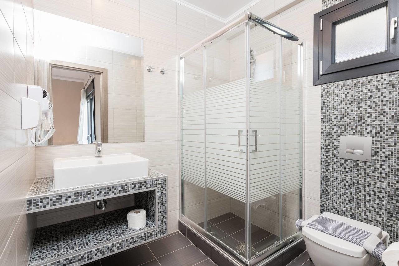 Ftery Hotel Skala Rachoni  Ngoại thất bức ảnh