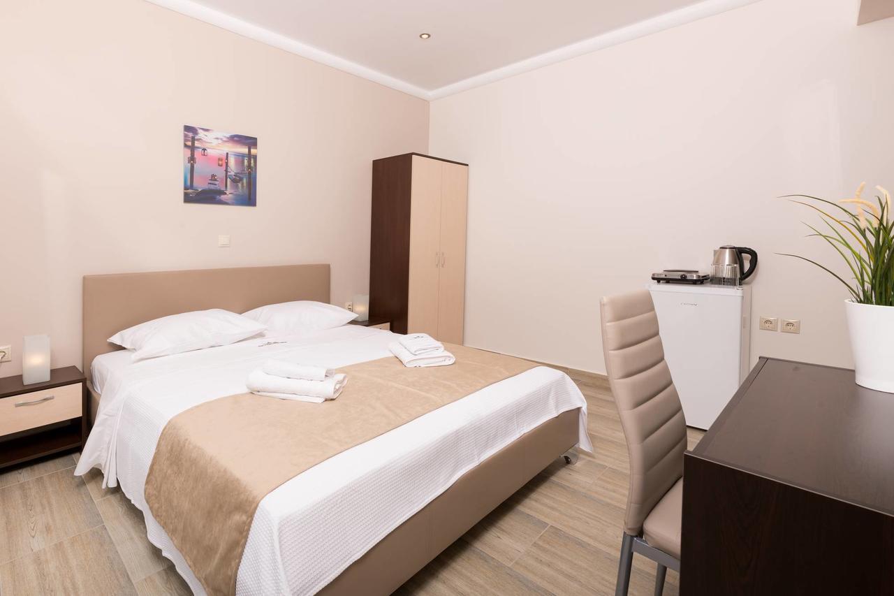 Ftery Hotel Skala Rachoni  Ngoại thất bức ảnh